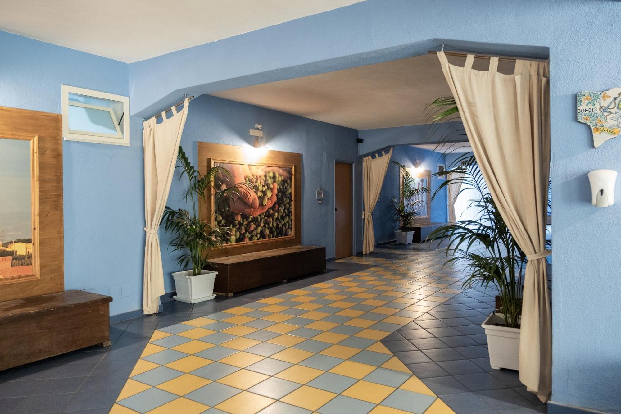 Oasi Azzurra Aparthotel Messina Exterior foto