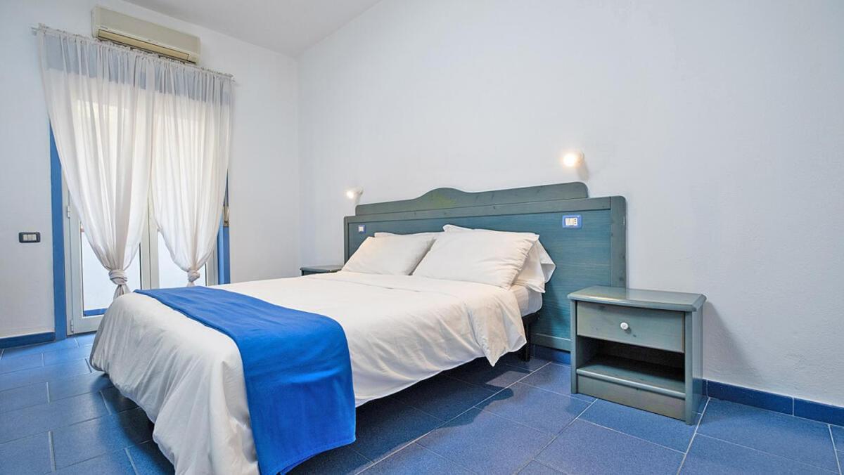 Oasi Azzurra Aparthotel Messina Exterior foto