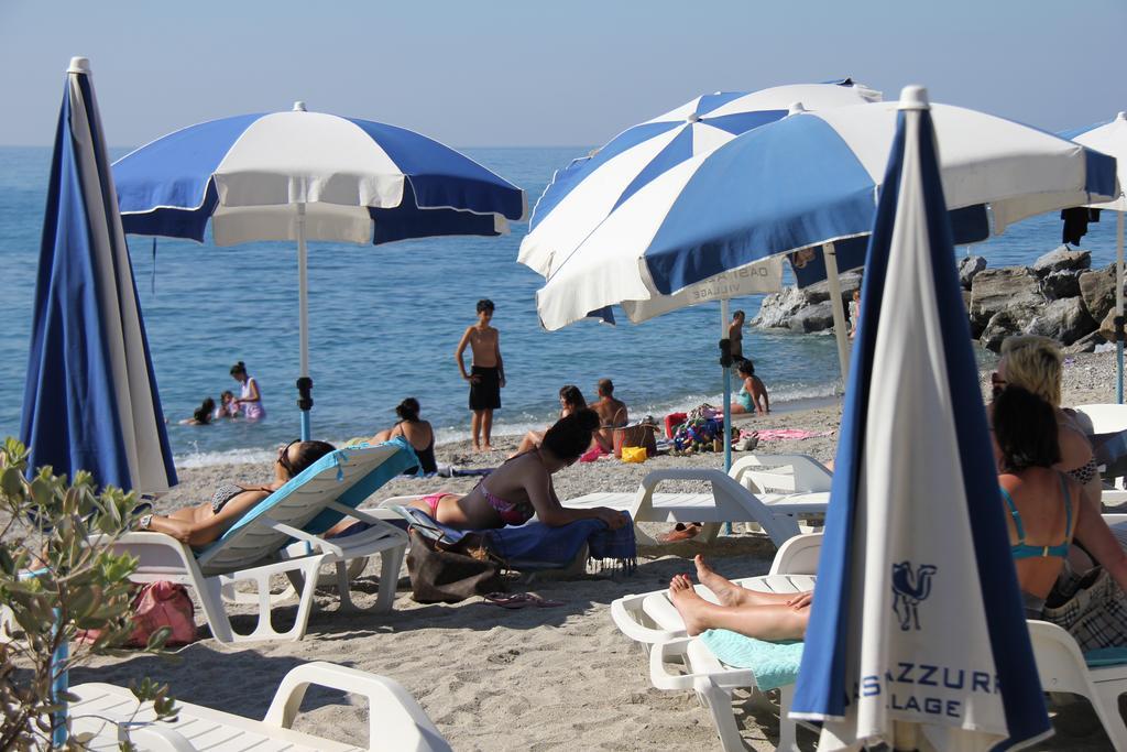 Oasi Azzurra Aparthotel Messina Exterior foto