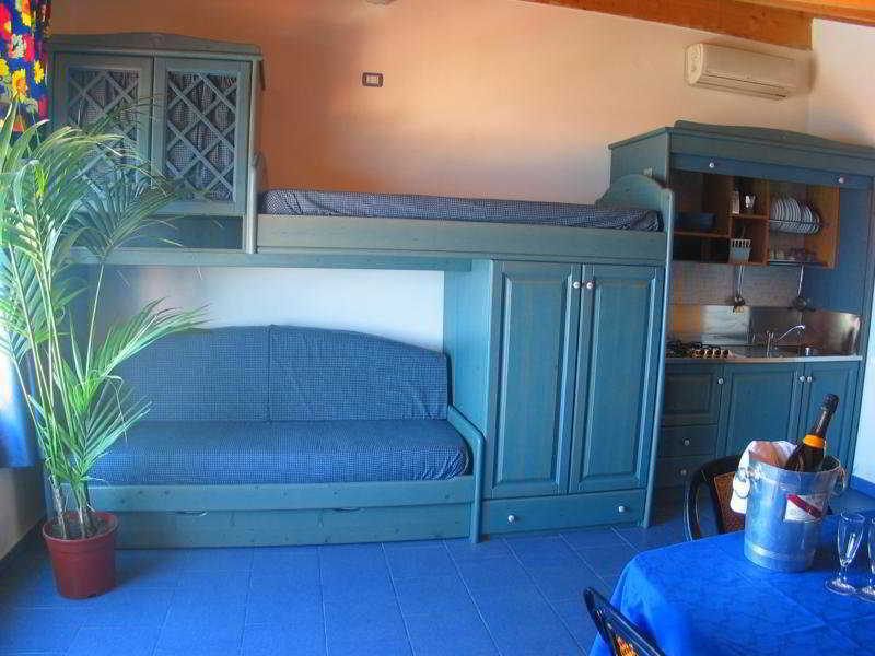 Oasi Azzurra Aparthotel Messina Exterior foto